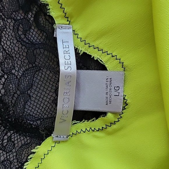 VS yellow and black slip 💛🖤 - Picture 5 of 7